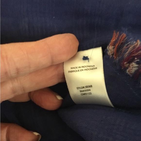 BeachLunchLounge Long Sleeved Button Down Shirt- XL - Picture 6 of 7